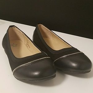 NEW! Girls Black Flats Zipper Detailing